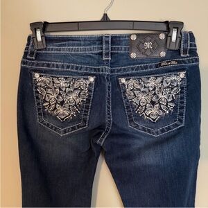 Gorgeous Miss Me Signature Cuffed Skinny Floral Embellished Jeans 28.5” Inseam